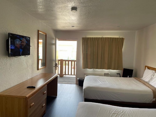 Palms Inn & Suites image 24
