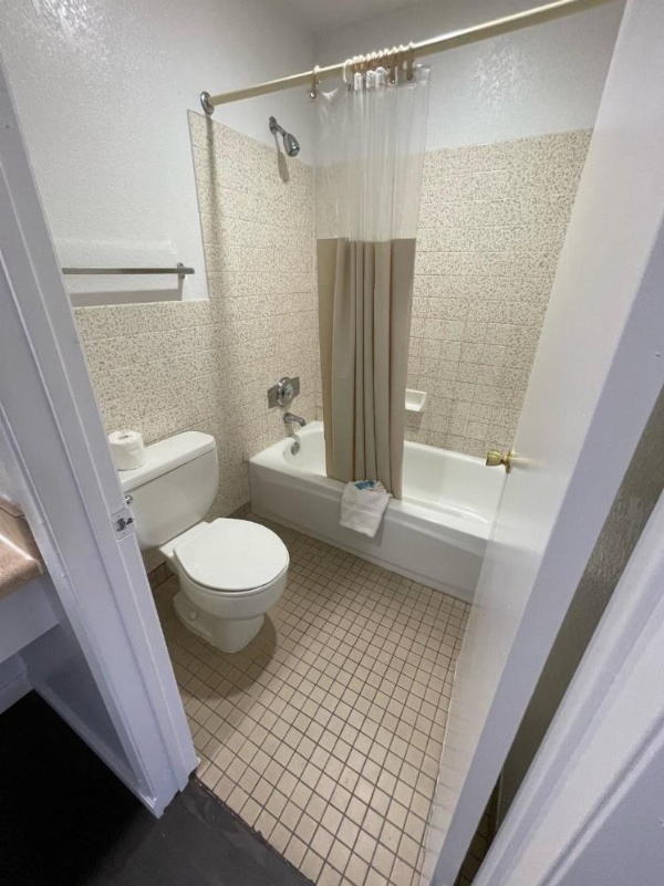 Palms Inn & Suites image 9